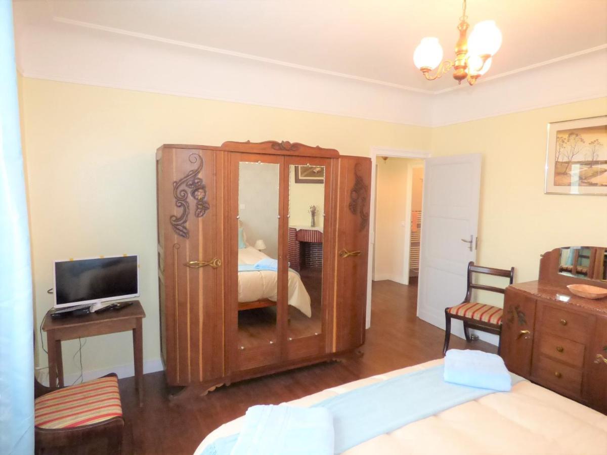 Les Tibles Bed and Breakfast Nanthiat Eksteriør billede