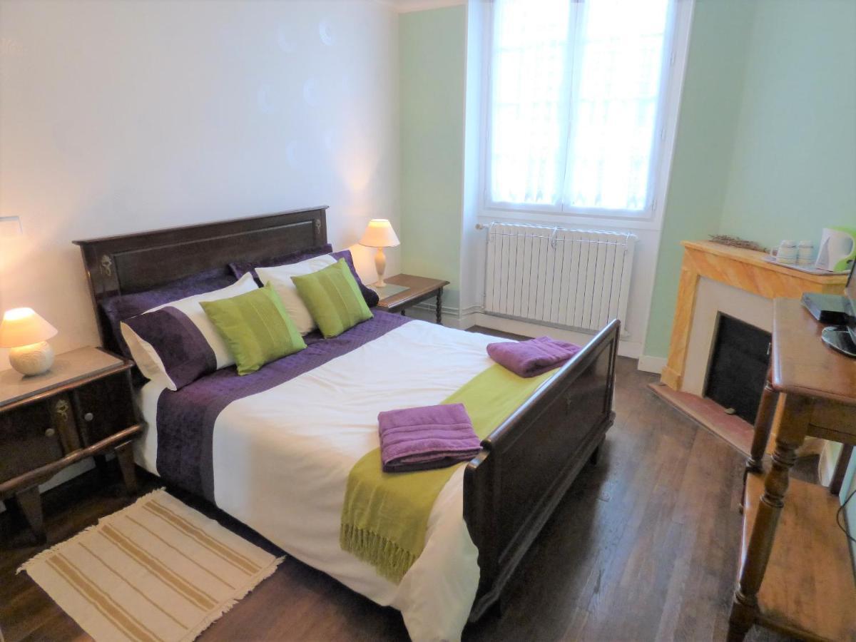 Les Tibles Bed and Breakfast Nanthiat Eksteriør billede