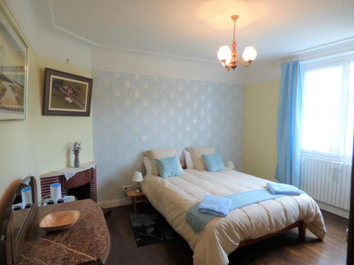 Les Tibles Bed and Breakfast Nanthiat Eksteriør billede