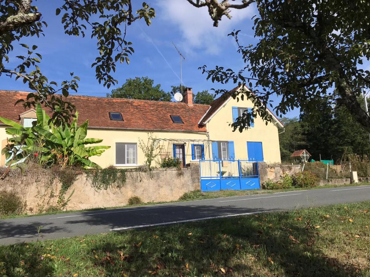 Les Tibles Bed and Breakfast Nanthiat Eksteriør billede