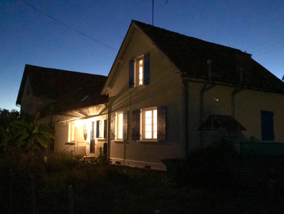 Les Tibles Bed and Breakfast Nanthiat Eksteriør billede