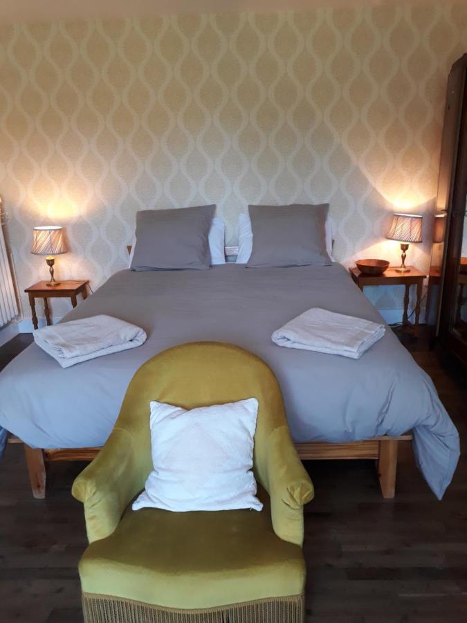 Les Tibles Bed and Breakfast Nanthiat Eksteriør billede